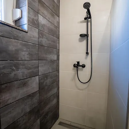 Vacation House Privlaka 别墅