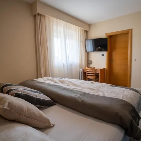 Vacation House Privlaka 别墅 *